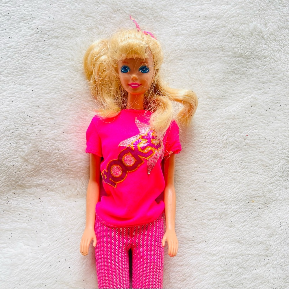 Original Retro Rocker Barbie - Picture 4 of 7